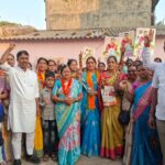 ३४ गावांत प्रचार पूर्ण; कार्ला–खडकाळा गटात आशाताई वायकर यांच्या प्रचार दौऱ्याला उत्स्फूर्त प्रतिसाद